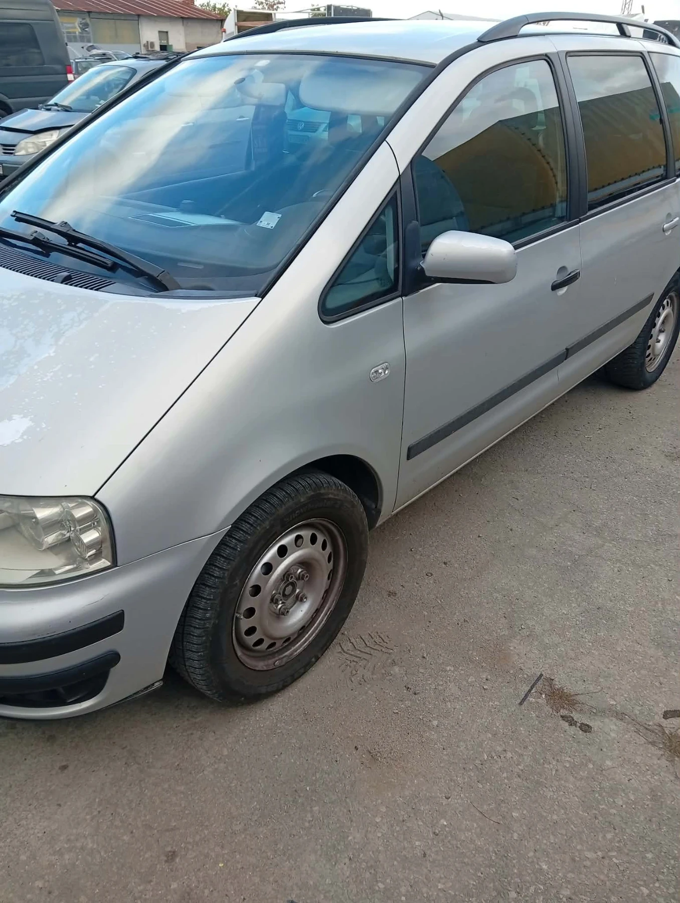 VW Sharan, снимка 3 - Автомобили и джипове - 56729622