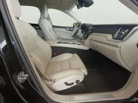 Volvo XC60 2.0 B4, снимка 9