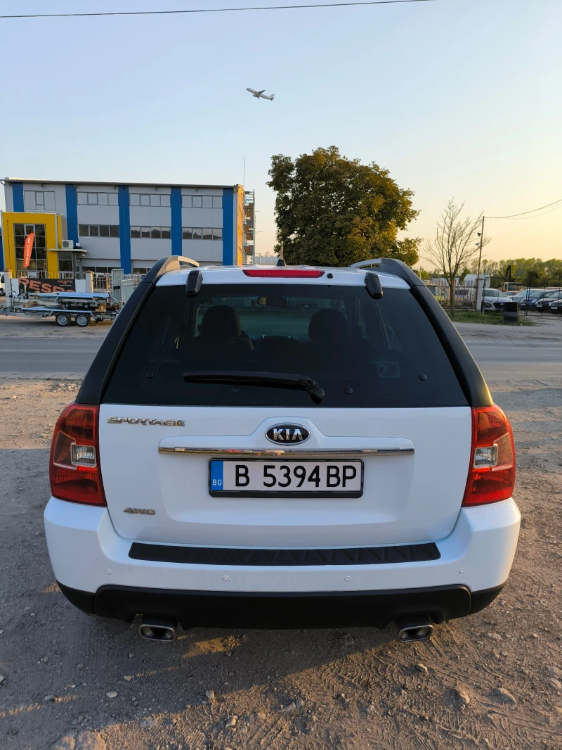 Kia Sportage 2.0i 4x4 LPG FACELIFT, снимка 4 - Автомобили и джипове - 47240726