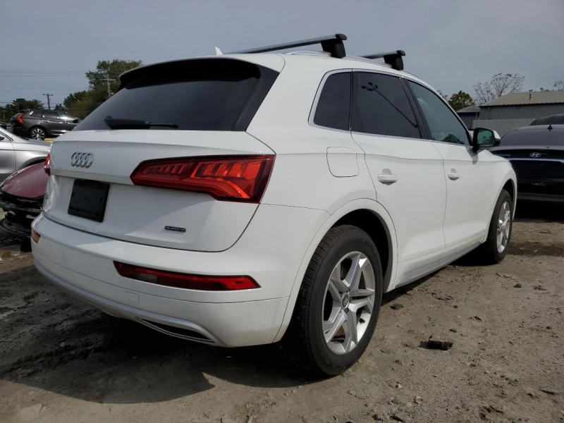 Audi Q5 Premium / 2.0 TFSI / Quattro /Virtual Cockpit / , снимка 3 - Автомобили и джипове - 52191922