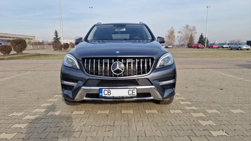 Mercedes-Benz ML 350 SWIZ* AMG* AIR* FULL* DISTRONIC* BLUETECH* LEDD* , снимка 2 - Автомобили и джипове - 52837265