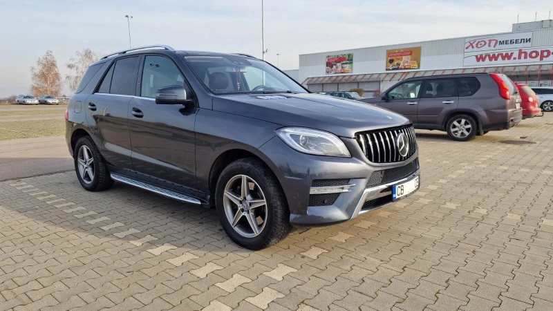 Mercedes-Benz ML 350 SWIZ* AMG* AIR* FULL* DISTRONIC* BLUETECH* LEDD* , снимка 8 - Автомобили и джипове - 52837265