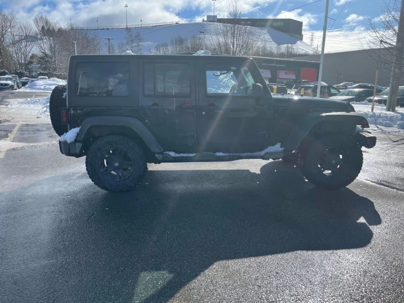 Jeep Wrangler  Sport | Keyless | CARFAX, снимка 4 - Автомобили и джипове - 53460008