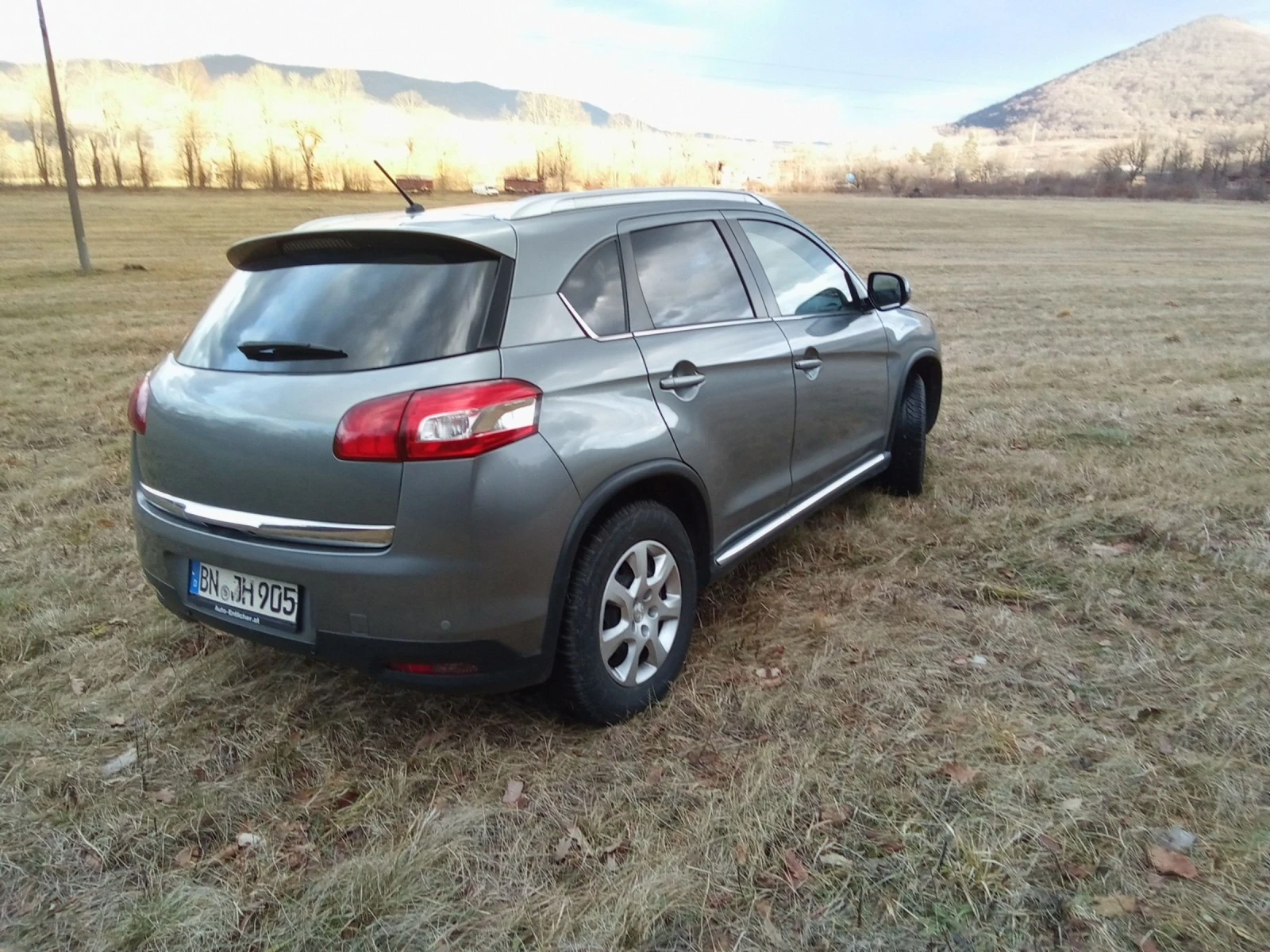 Peugeot 4008 1.8-150PS-NAVI-4X4-LEATHER-PANO - изображение 9