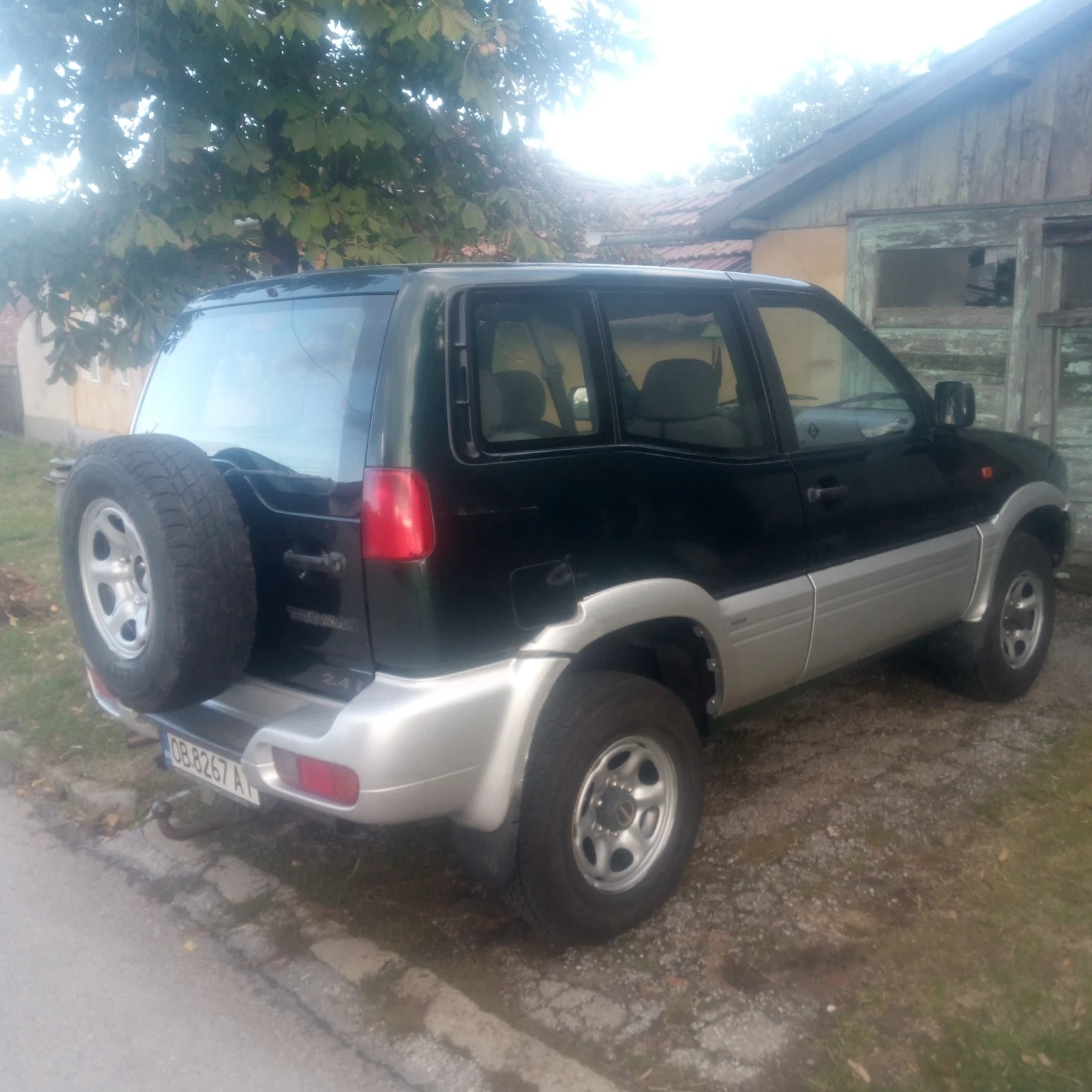 Nissan Terrano 2.4 116 бензин  - изображение 4