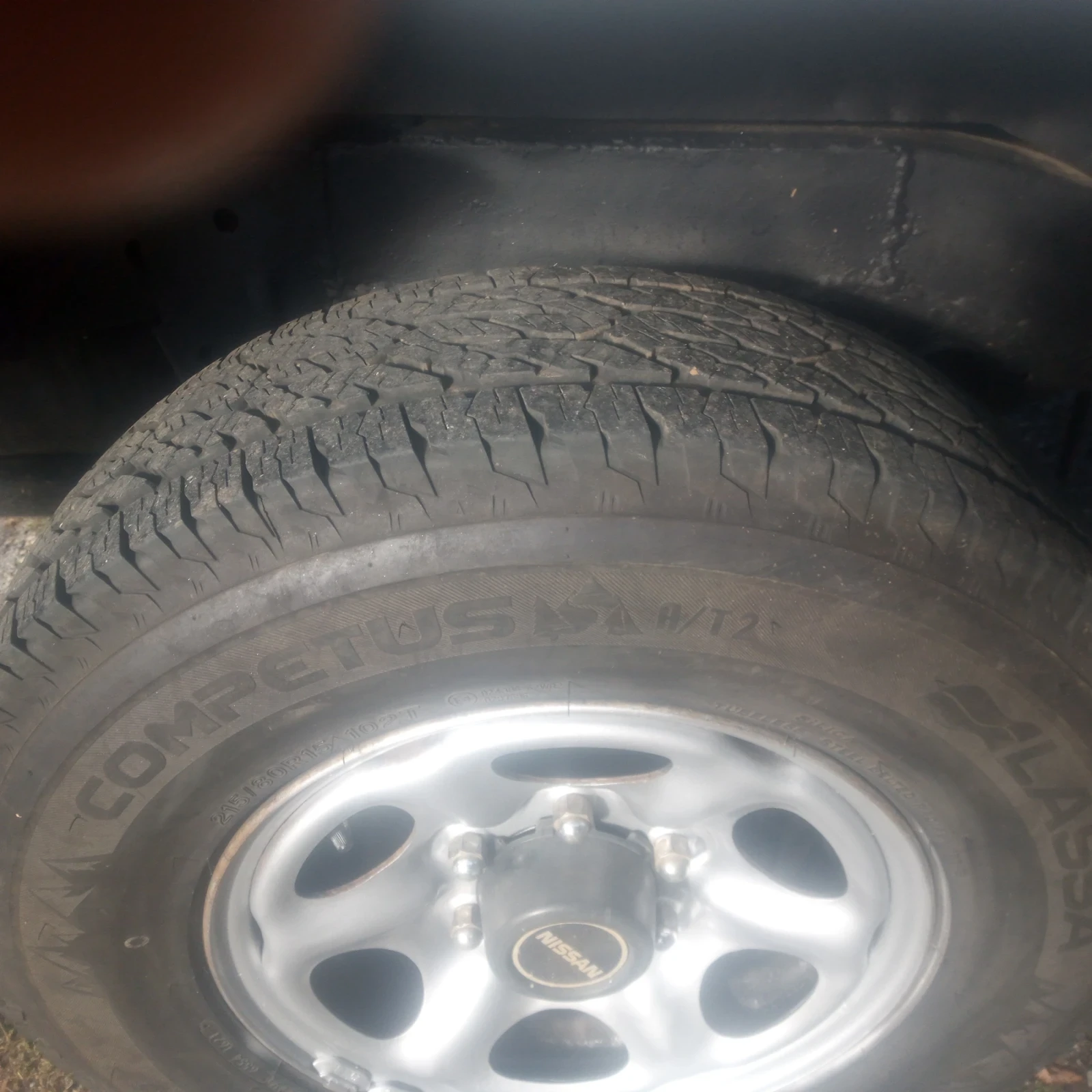 Nissan Terrano 2.4 116 бензин  - изображение 5