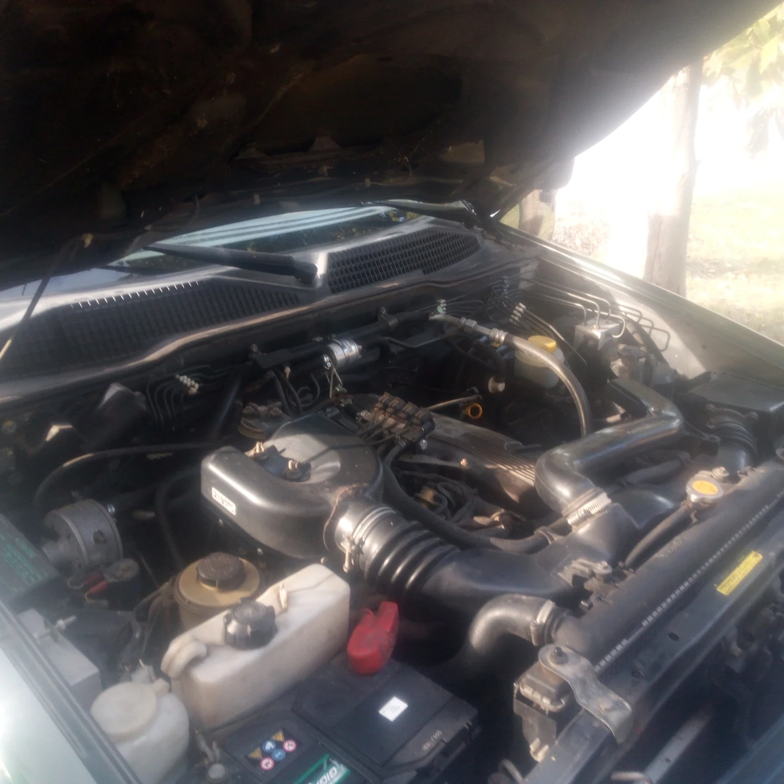 Nissan Terrano 2.4 116 бензин  - изображение 7