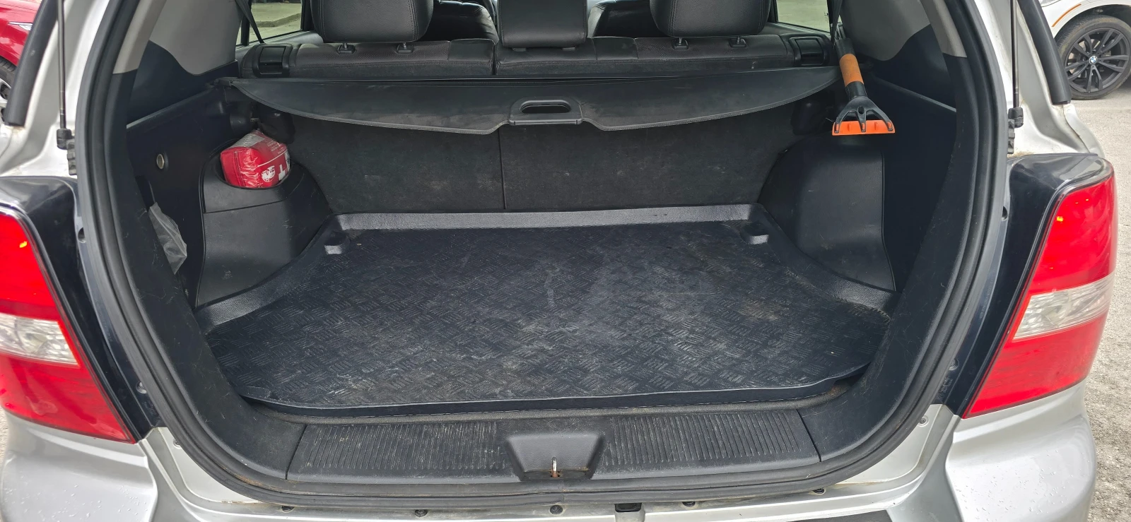 Kia Sorento 2.5D 170  | Mobile.bg   13