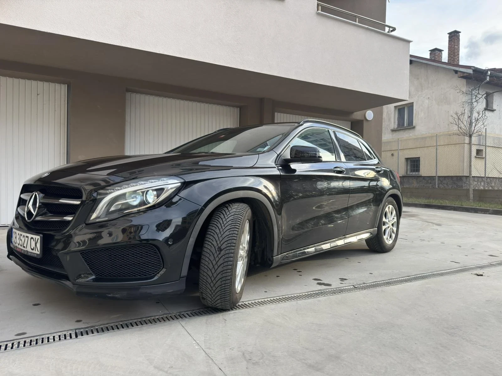 Mercedes-Benz GLA 250 AMG LINE - изображение 3