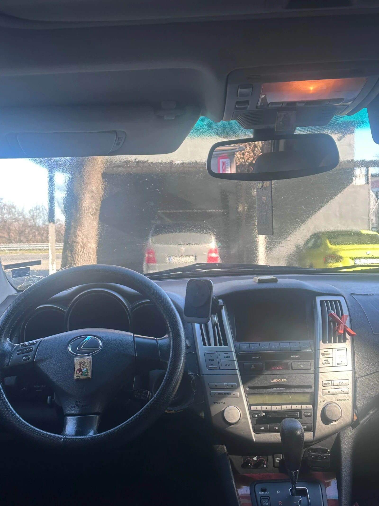 Lexus RX 300, снимка 10 - Автомобили и джипове - 53874669