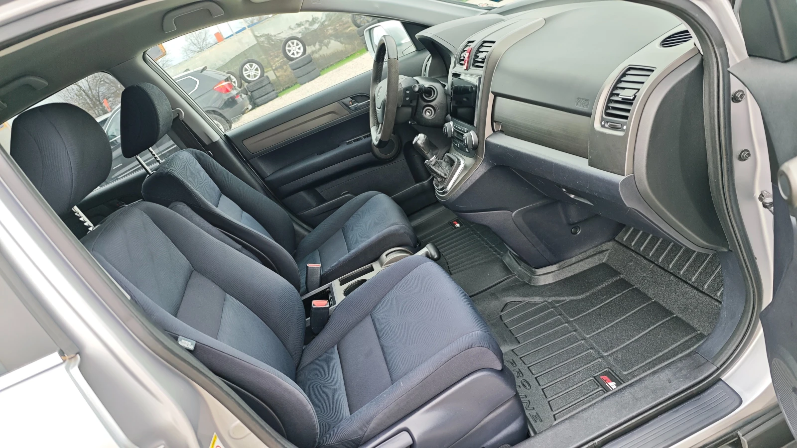 Honda Cr-v 8RAM/8ЯДР ANDROID-БЪЛГАРСКИ/СПОЙЛЕР/СТЕПЕН/РОЛБАР, снимка 11 - Автомобили и джипове - 53933862