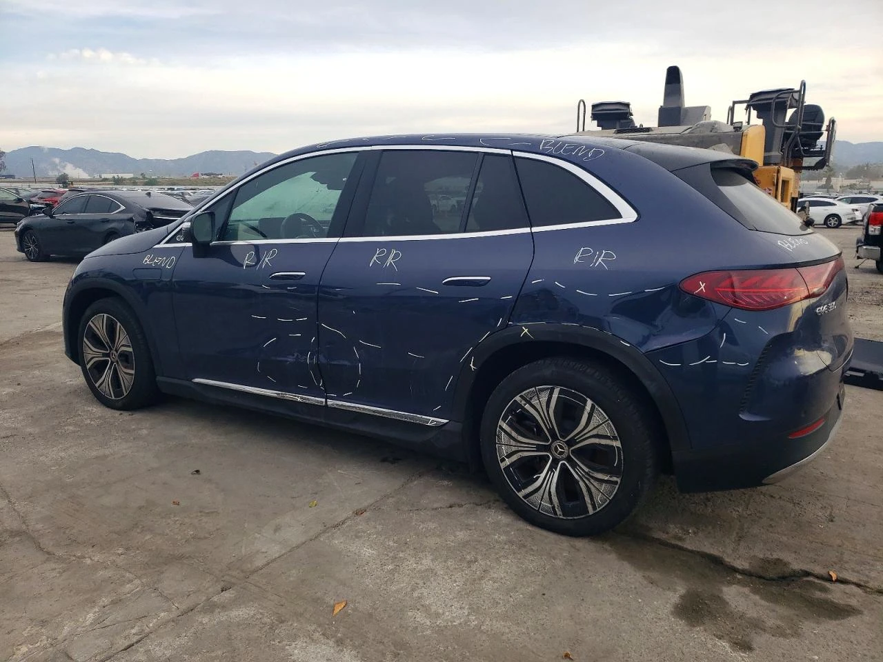 Mercedes-Benz EQE Suv 350 4Matic, снимка 2 - Автомобили и джипове - 54094670