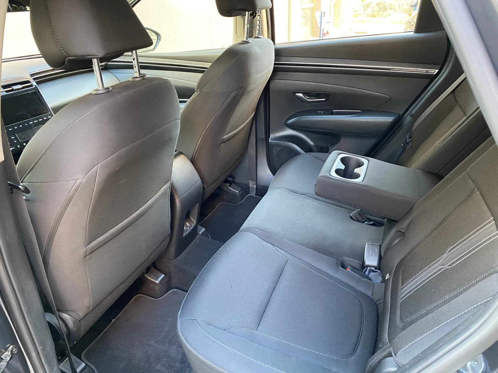 Hyundai Tucson 1.6 CRDI / MHEV / DCT7 / Business, снимка 12 - Автомобили и джипове - 54128930