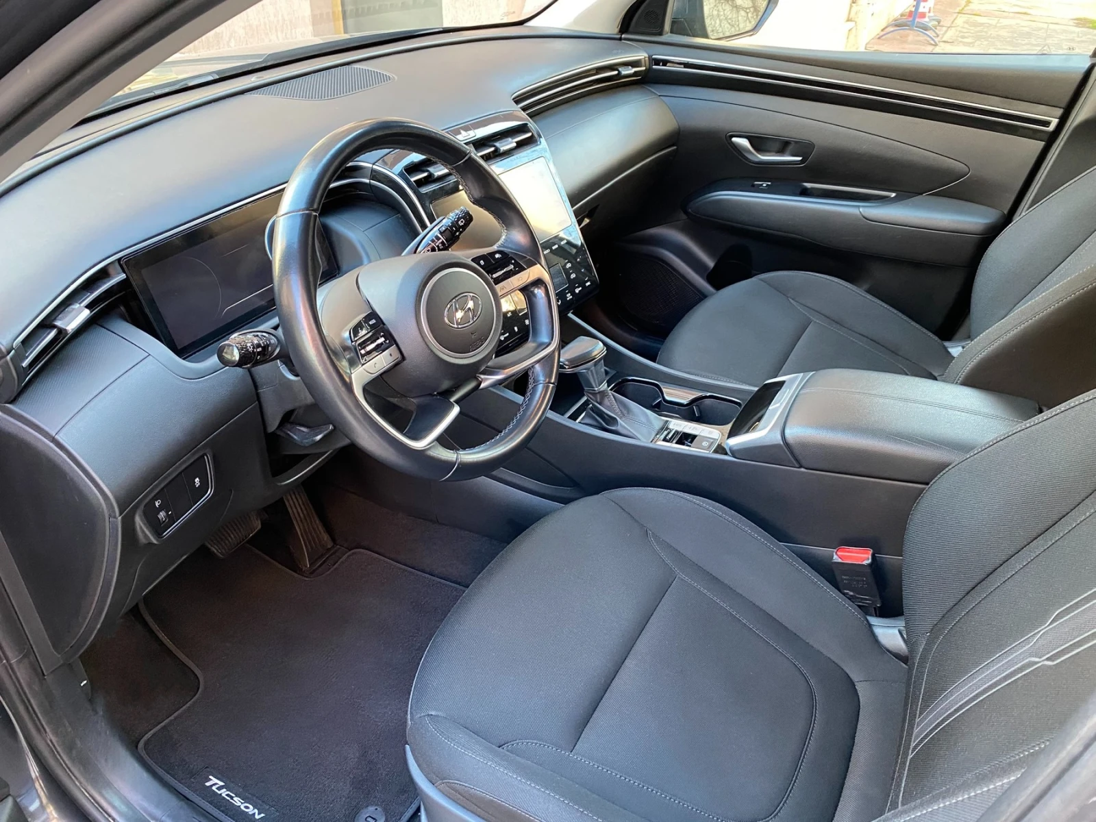 Hyundai Tucson 1.6 CRDI / MHEV / DCT7 / Business, снимка 10 - Автомобили и джипове - 54128930