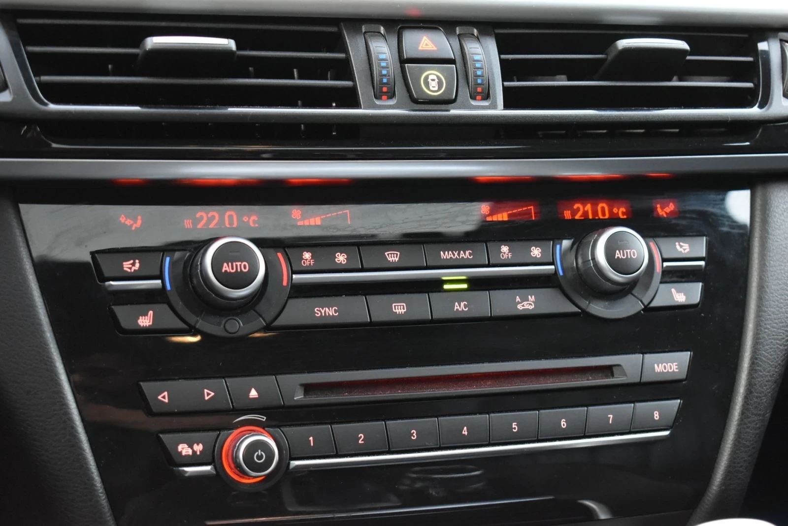 BMW X6 4.0D xDrive, снимка 10 - Автомобили и джипове - 54361198