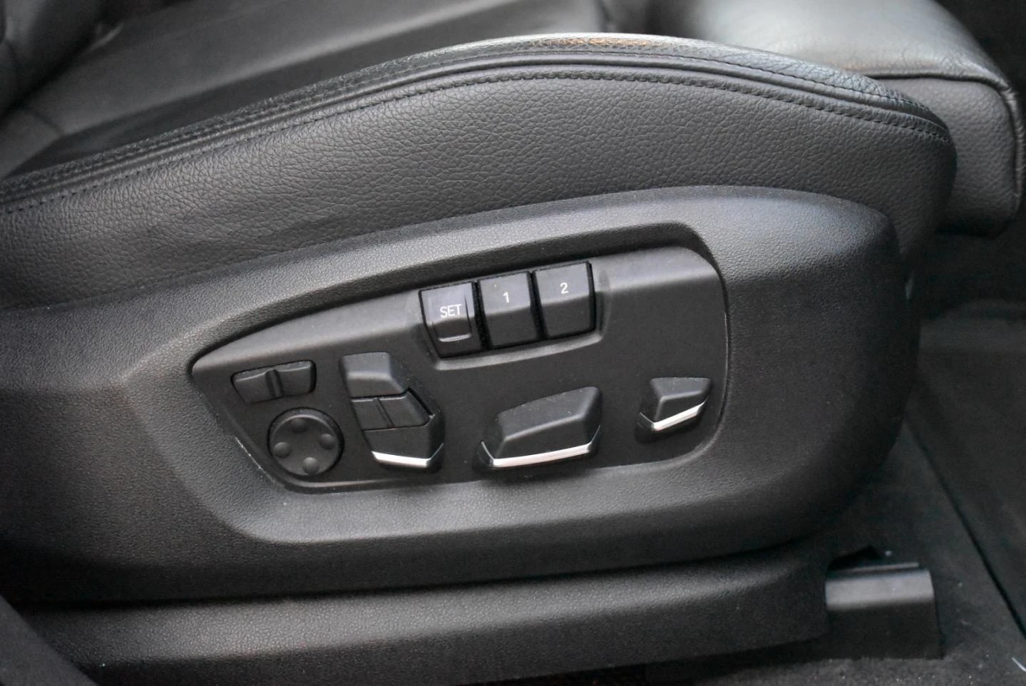 BMW X6 4.0D xDrive, снимка 13 - Автомобили и джипове - 54361198