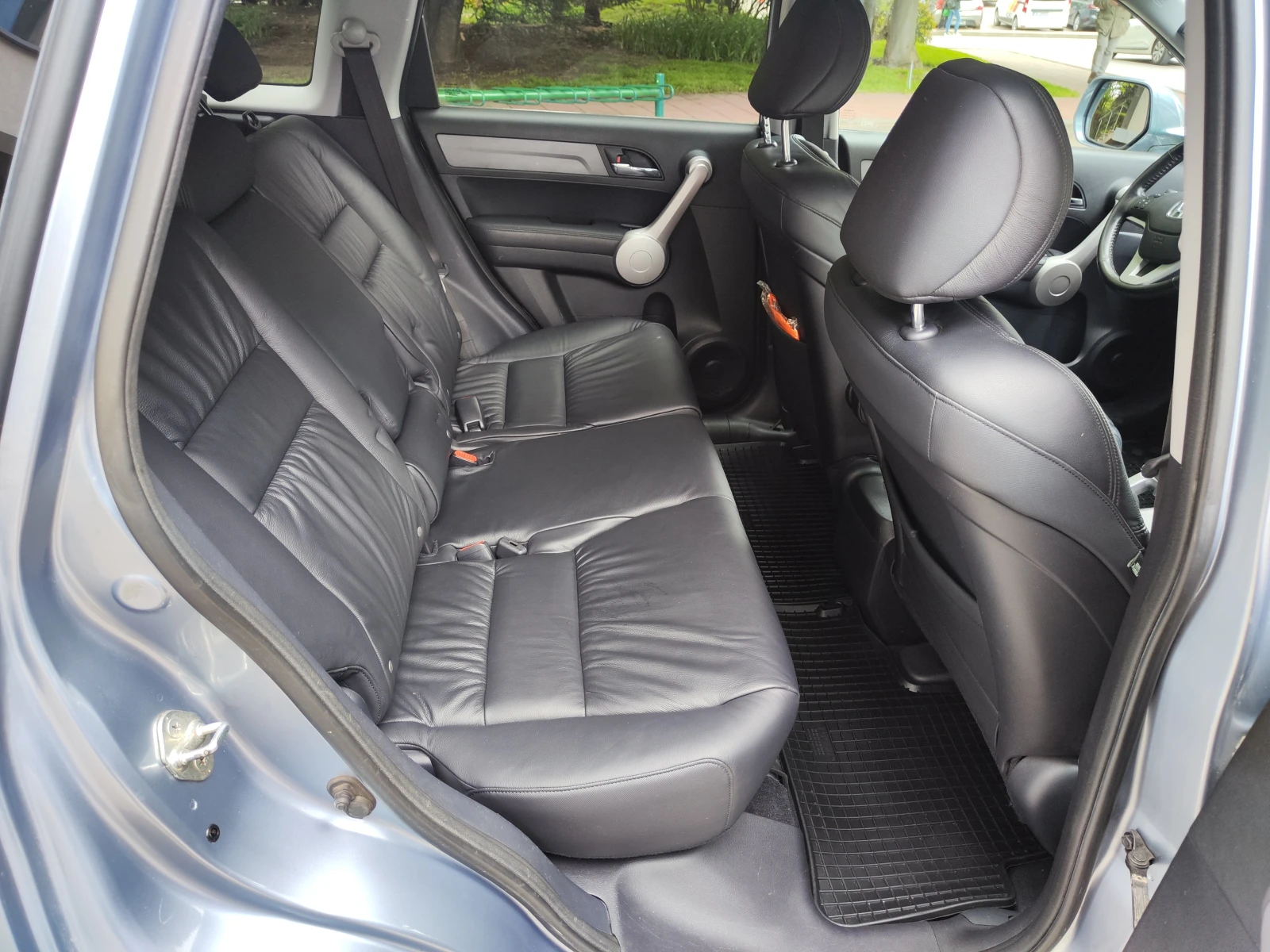 Honda Cr-v 2.0 i-VTEC, снимка 6 - Автомобили и джипове - 54656363