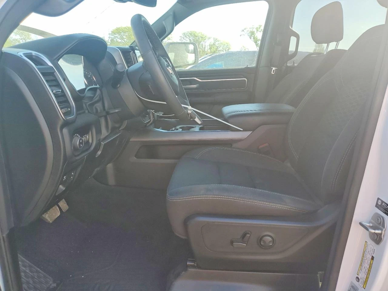 Dodge RAM 1500 Big Horn, снимка 7 - Автомобили и джипове - 54700628