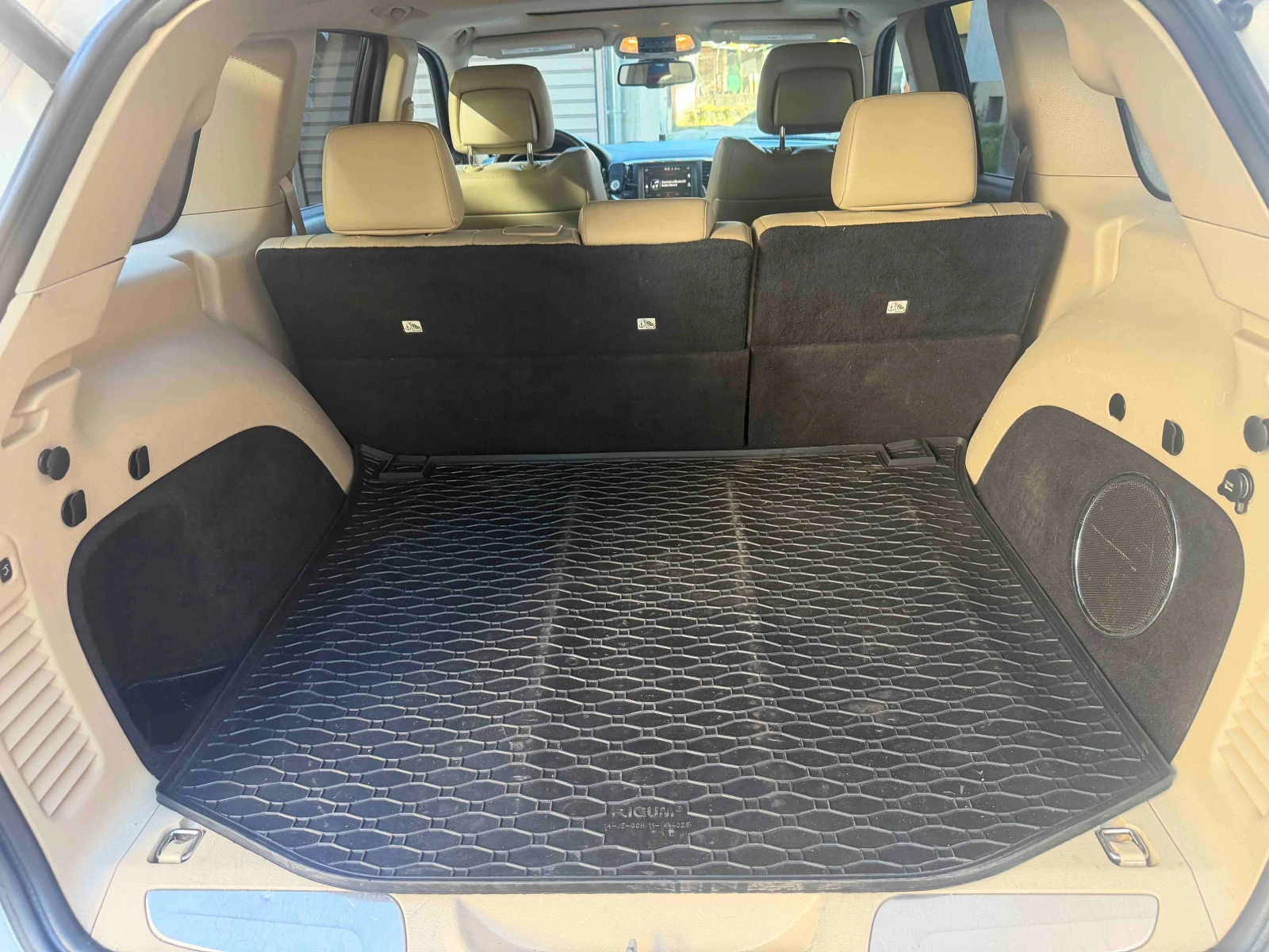 Jeep Grand cherokee 5, 7 HEMI LPG, снимка 12 - Автомобили и джипове - 54960004