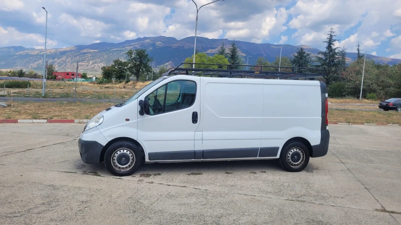 Opel Vivaro, снимка 9 - Бусове и автобуси - 47246533