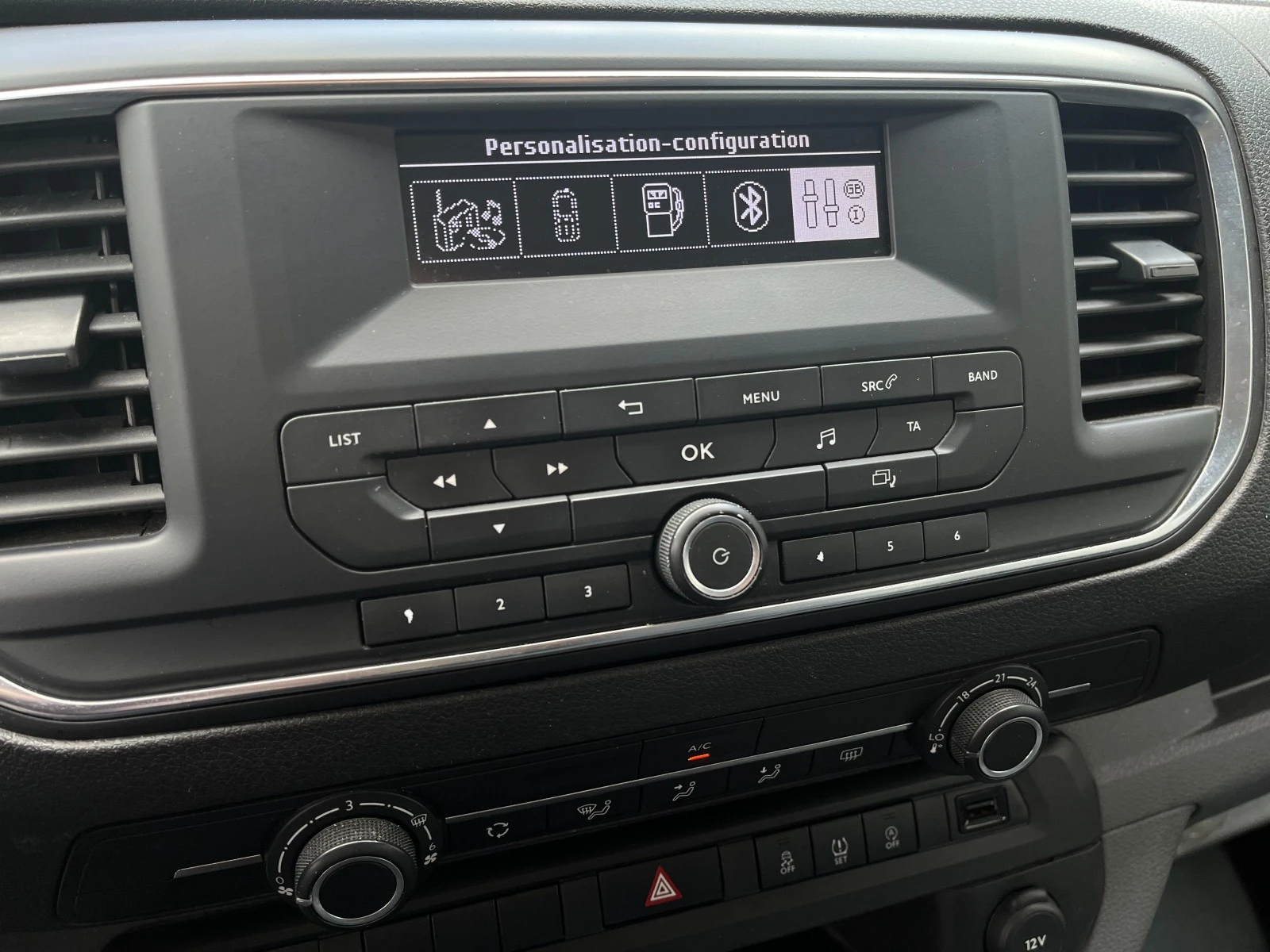 Peugeot Expert 1.6BlueHDI + 6  | Mobile.bg   12