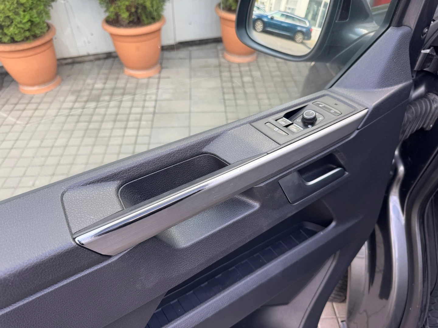 VW Multivan Comfortline TDI | Mobile.bg   6