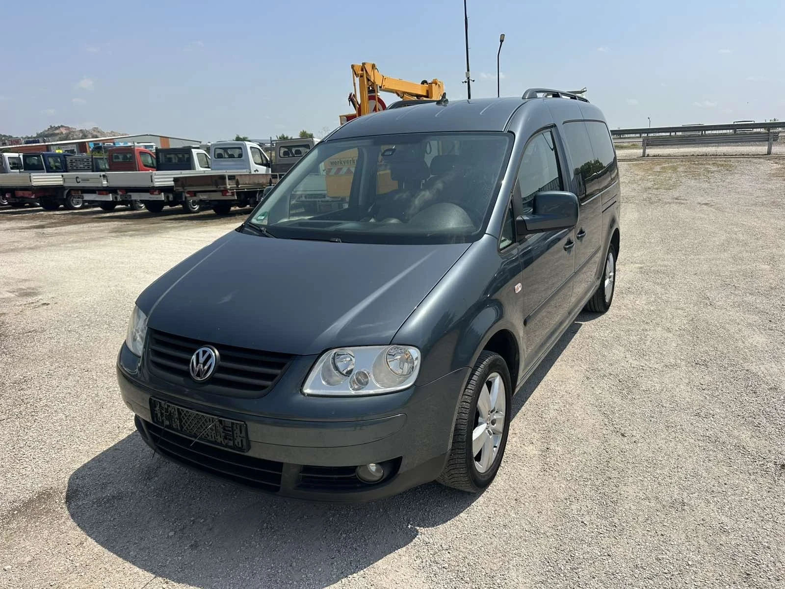 VW Caddy Caddy maxi , снимка 2 - Бусове и автобуси - 55396468