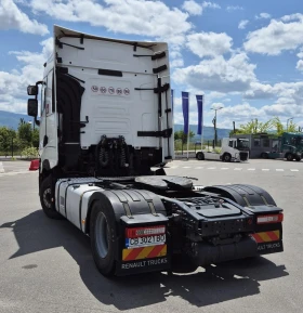 Renault T 1   | Mobile.bg    5