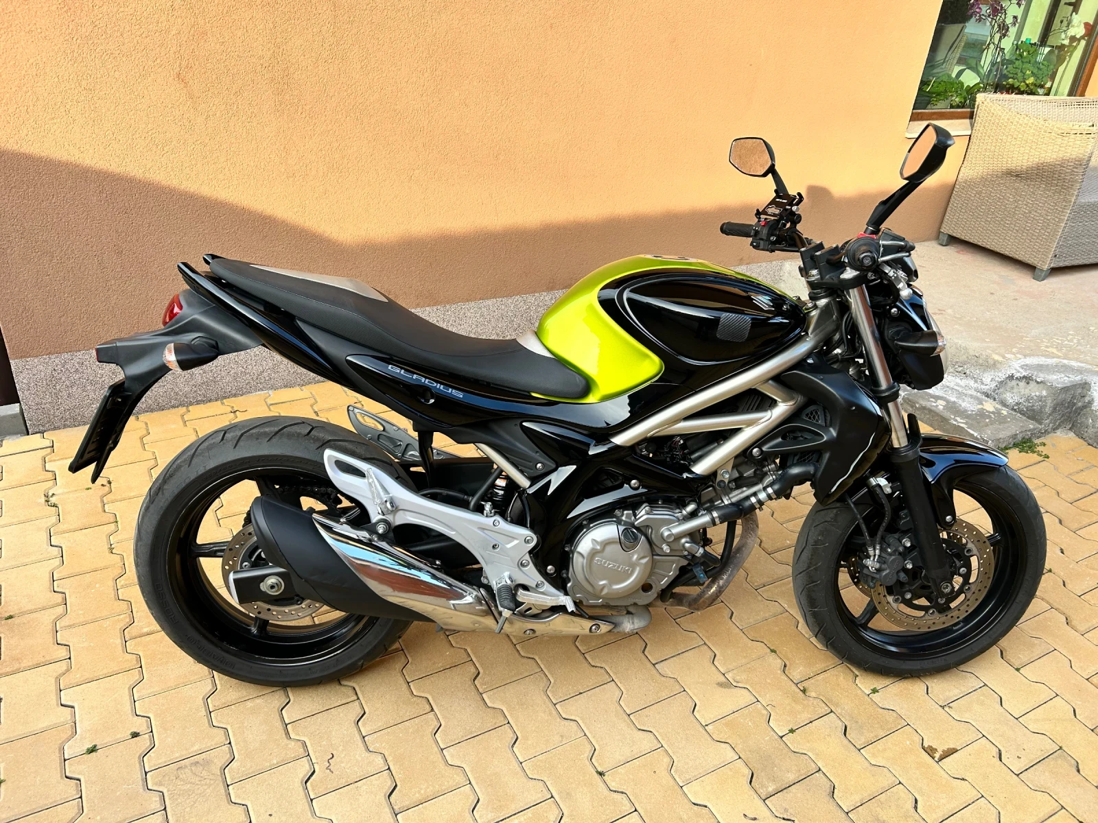 Suzuki Gladius SFV 650/2010/ABS, снимка 5 - Мотоциклети и мототехника - 53821904