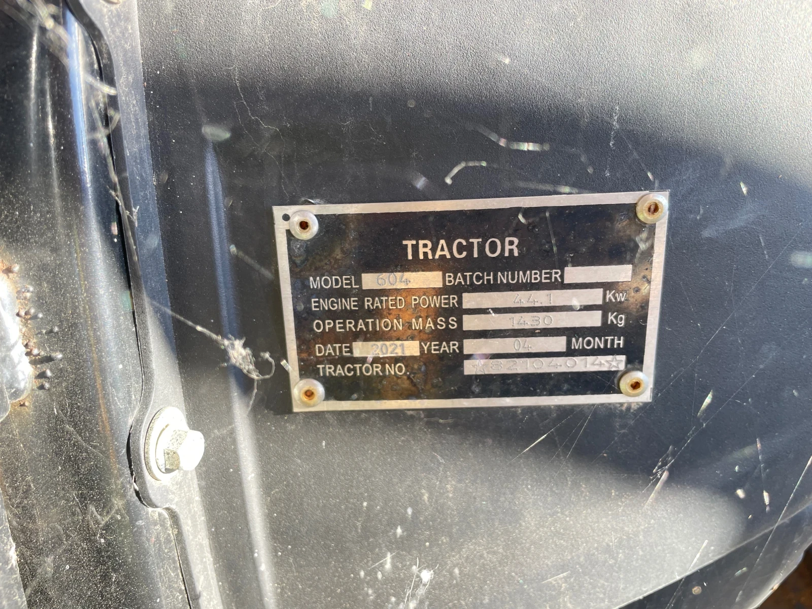 Трактор LS 604, снимка 3 - Селскостопанска техника - 55059562