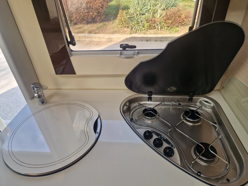 Кемпер Euramobil Forster, снимка 17 - Каравани и кемпери - 52939046