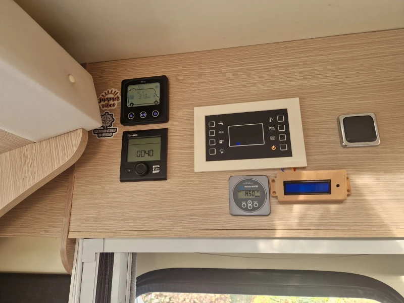 Кемпер Euramobil Forster, снимка 9 - Каравани и кемпери - 52939046