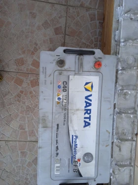 Акумулатори Varta 12V/240Ah/1200A , снимка 1 - Части - 48293182