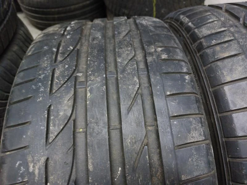 Гуми Летни 255/40R18, снимка 3 - Гуми и джанти - 36287334