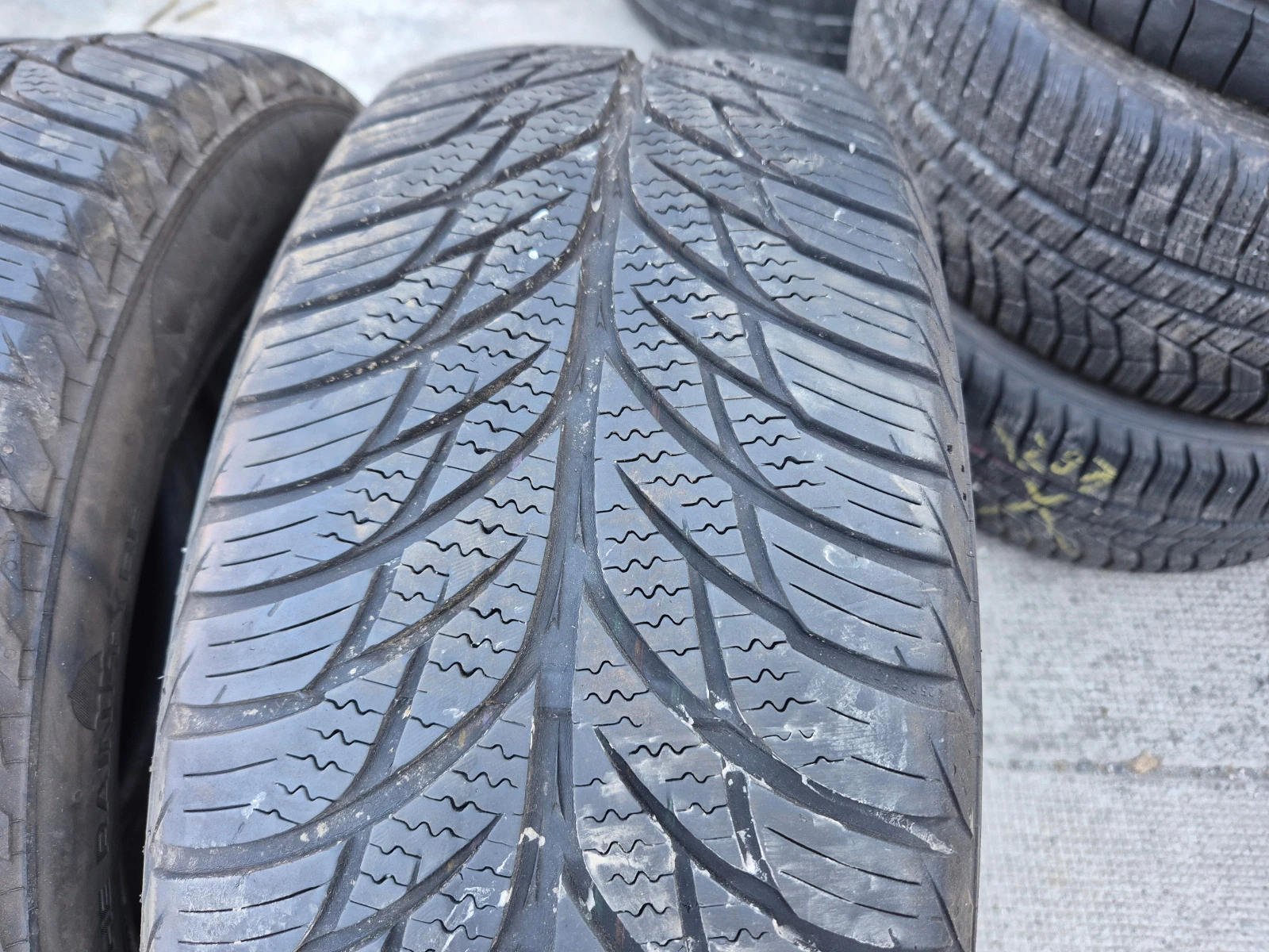  205/55R16 | Mobile.bg   4