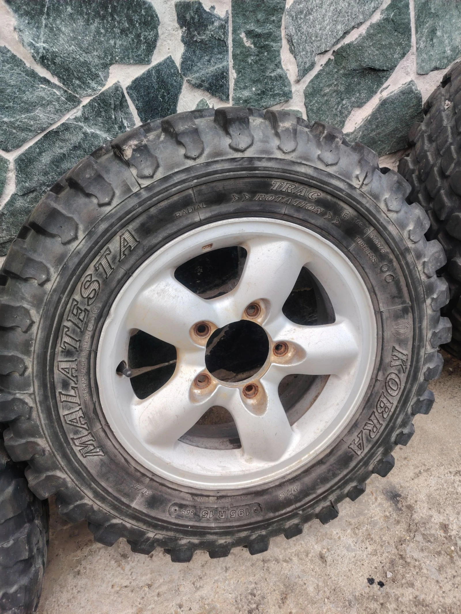 ���� � ������ 195/75R15 �� Suzuki Vitara | Mobile.bg � ����������� 7