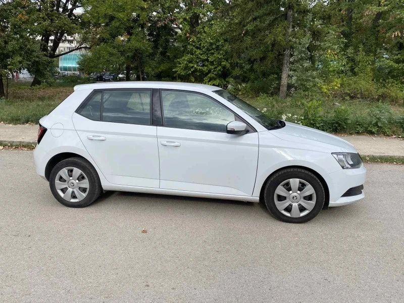 Skoda Fabia София регистрация, снимка 5 - Автомобили и джипове - 42412978