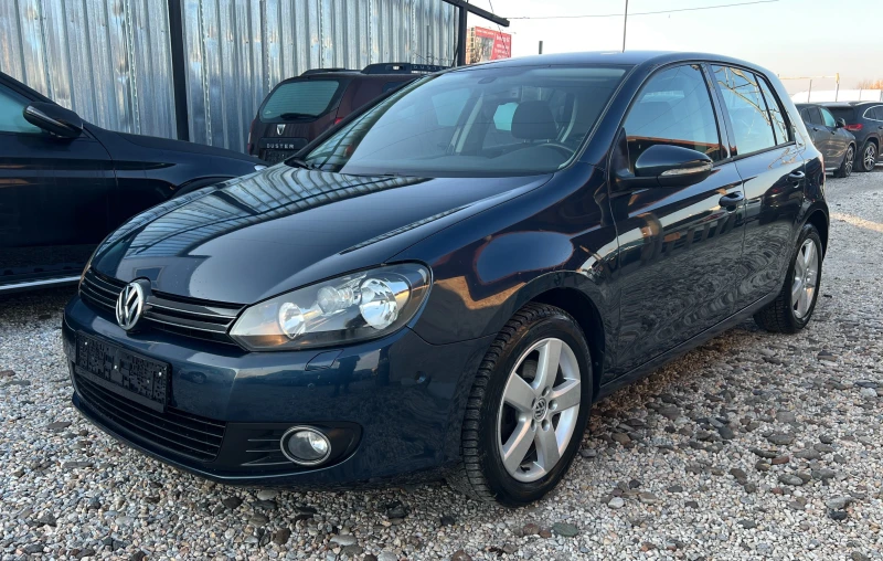 VW Golf 1.4 i - 122 к.с. подгрев климатроник автопаркиране, снимка 1 - Автомобили и джипове - 46038544