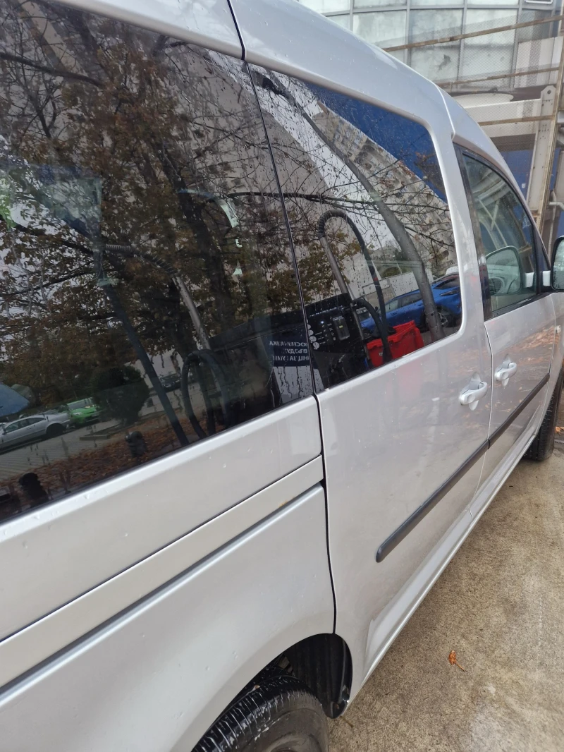 VW Caddy 1.9 TDI, снимка 7 - Автомобили и джипове - 49159419