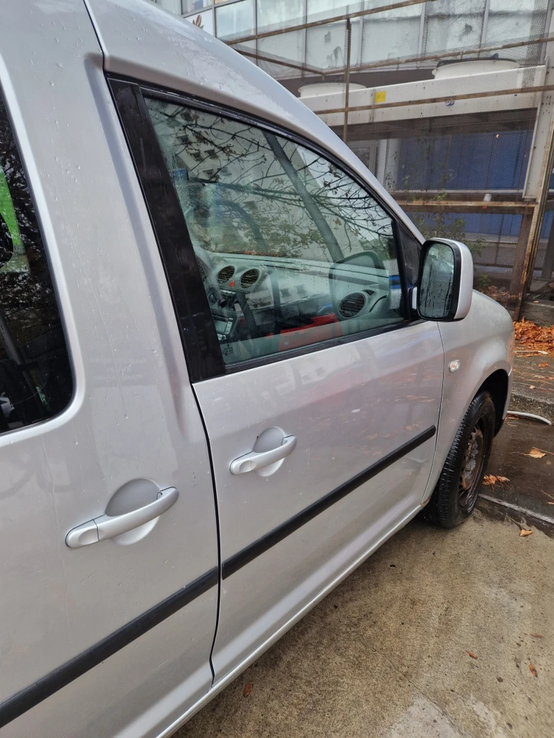 VW Caddy 1.9 TDI, снимка 8 - Автомобили и джипове - 48026178