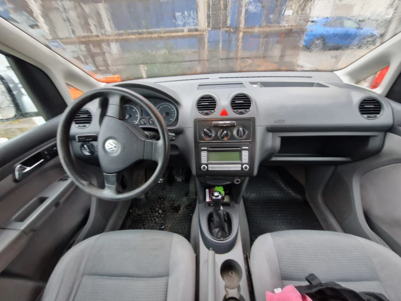 VW Caddy 1.9 TDI, снимка 15 - Автомобили и джипове - 48026178