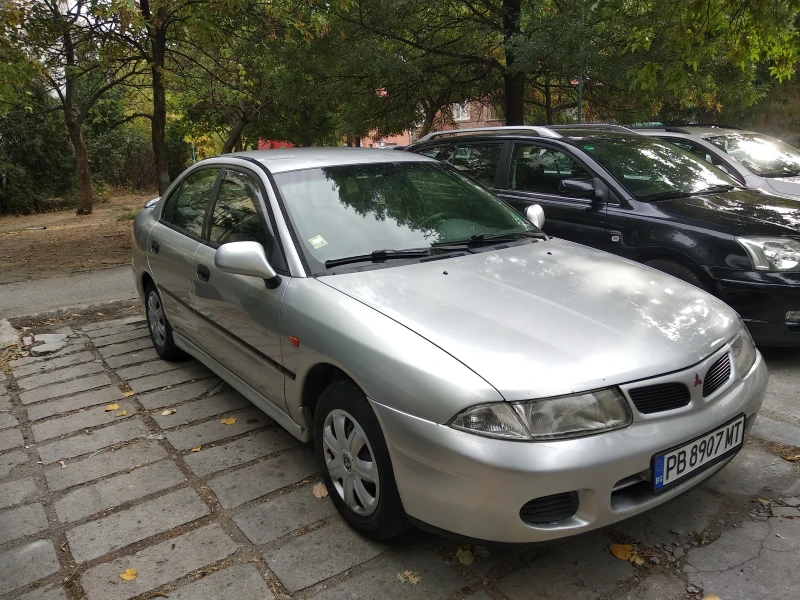 Mitsubishi Carisma 1.6, снимка 2 - Автомобили и джипове - 48262048