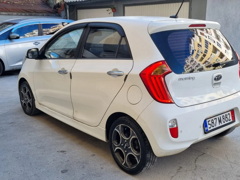 Kia Picanto Автоматик, снимка 5 - Автомобили и джипове - 48994900