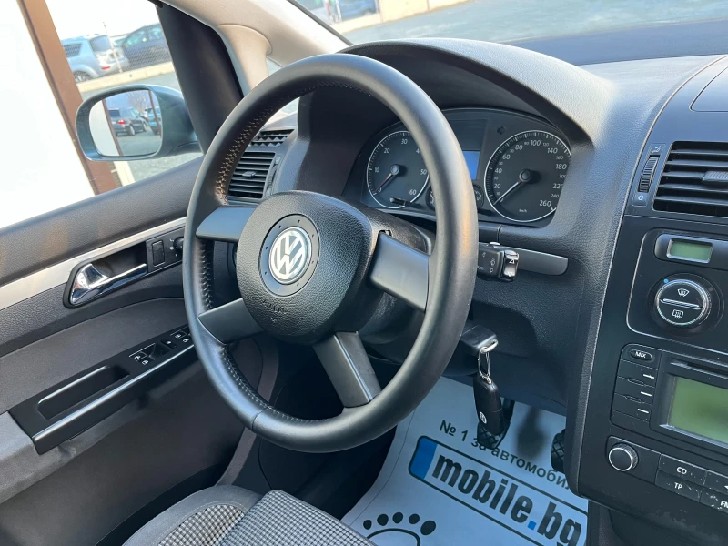 VW Touran 2.0TDI-7места, снимка 9 - Автомобили и джипове - 49274712