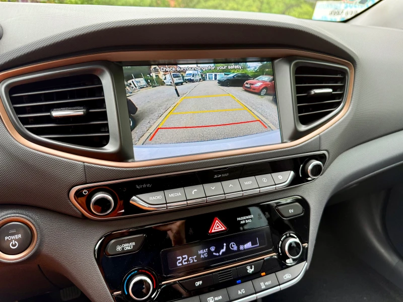 Hyundai Ioniq 28kWh &#127464;&#127469;, снимка 11 - Автомобили и джипове - 50347077