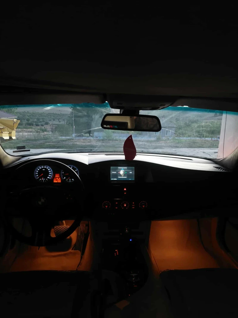 BMW 530, снимка 8 - Автомобили и джипове - 52554038