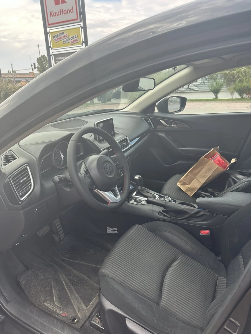 Mazda 3, снимка 8 - Автомобили и джипове - 52217058