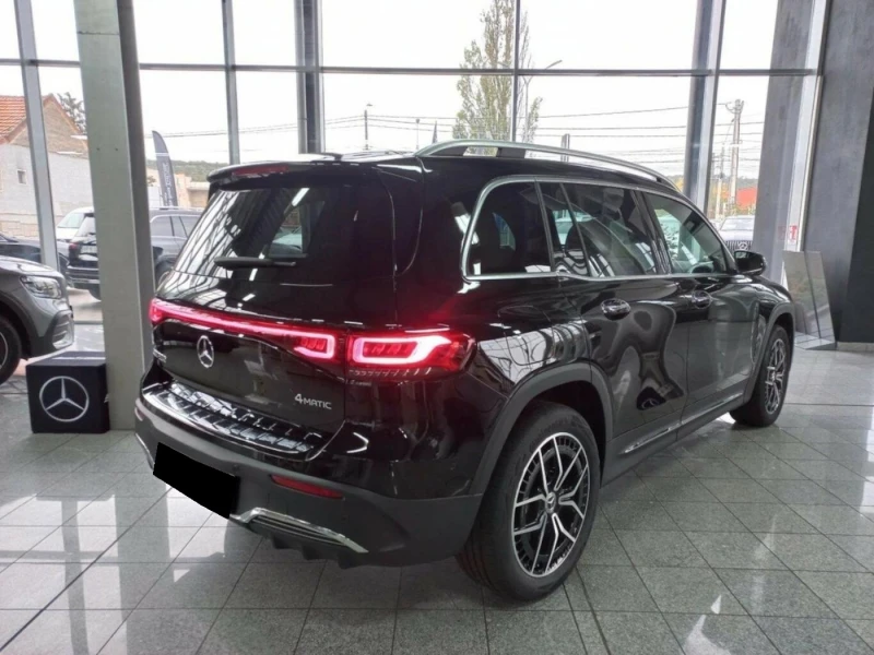 Mercedes-Benz EQB 300* 4M* AMG* KEYLESS* DISTR* LED* , снимка 4 - Автомобили и джипове - 52152592