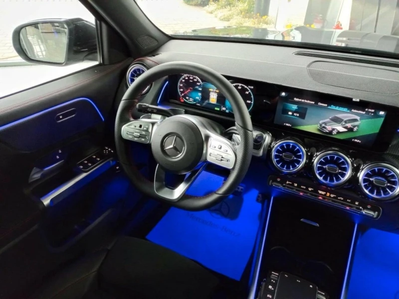 Mercedes-Benz EQB 300* 4M* AMG* KEYLESS* DISTR* LED* , снимка 7 - Автомобили и джипове - 52152592