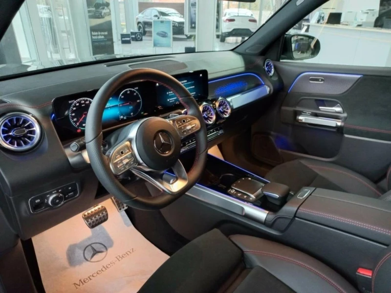 Mercedes-Benz EQB 300* 4M* AMG* KEYLESS* DISTR* LED* , снимка 6 - Автомобили и джипове - 52152592